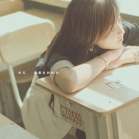 wps表格右边出现一个竖条框怎么去掉